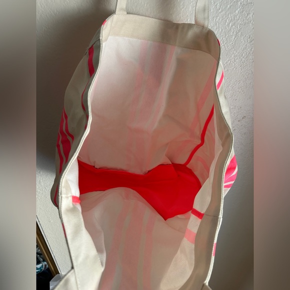 Victoria Secret Geometric Print Pink/Beige Canvas Tote Bag - Picture 3 of 4